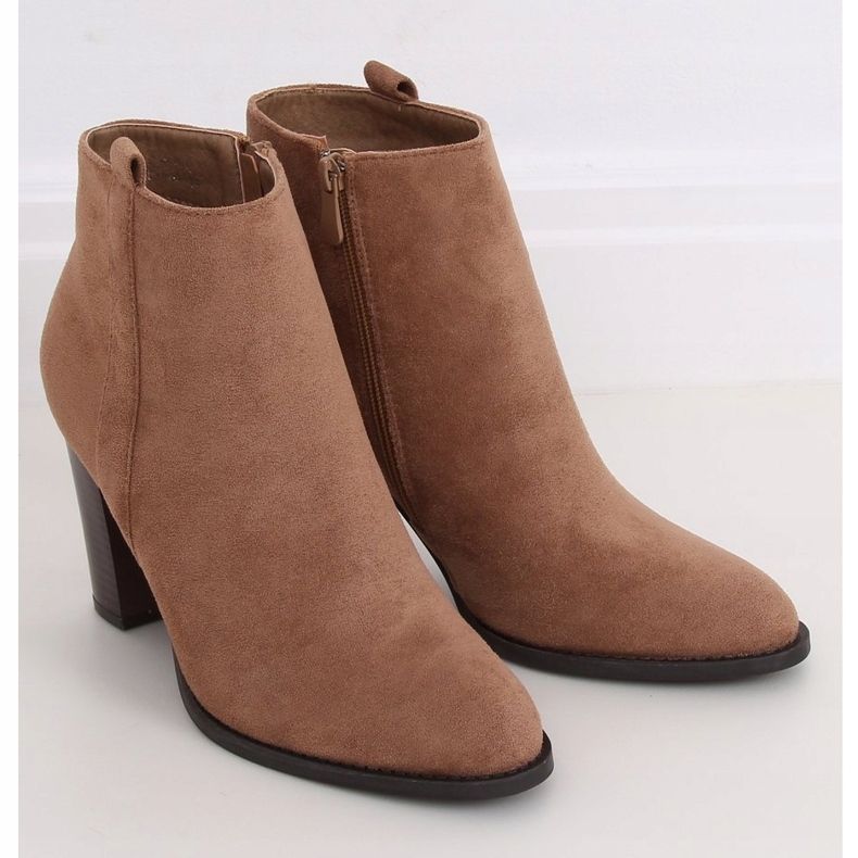 Tacones altos clásicos beige UK09P Beige marrón 1