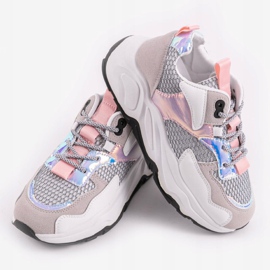 Deportivas blancas con inserciones rosa RAL-63 blanco rosado 1