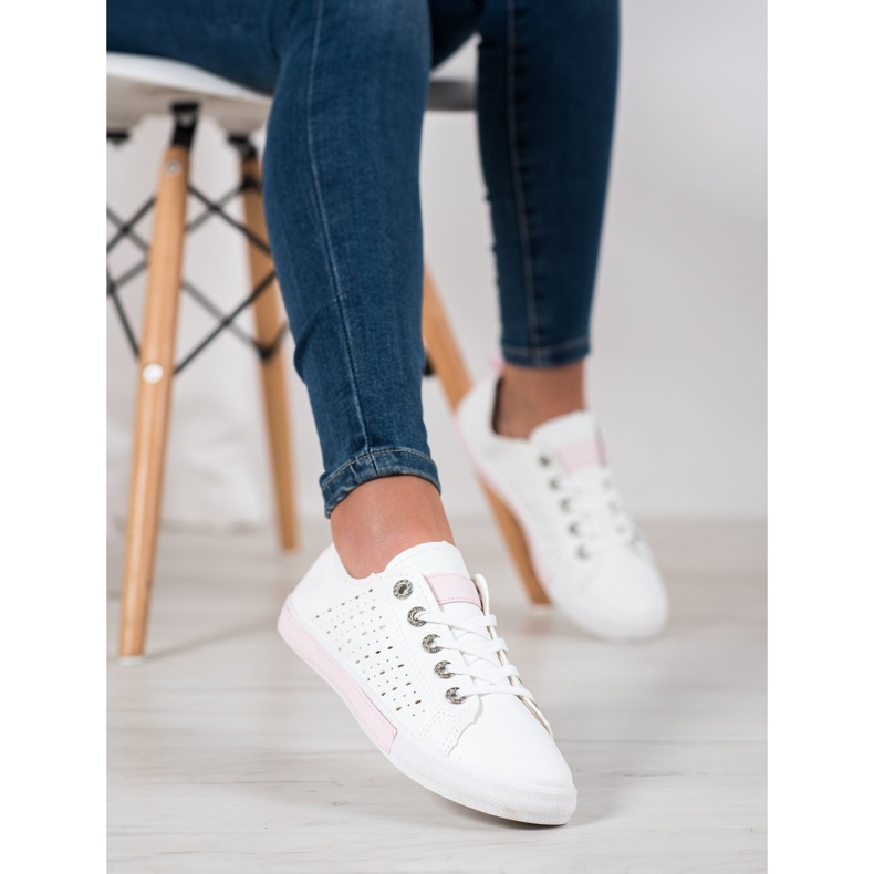Bella Paris Zapatillas con patrón calado blanco 2