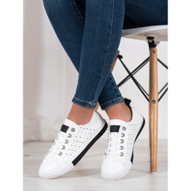 Bella Paris Zapatillas con patrón calado blanco 1