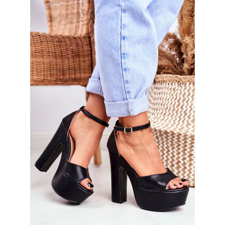 LU BOO Sandalias negras altas en una plataforma de zapatos altos de barra negro 2