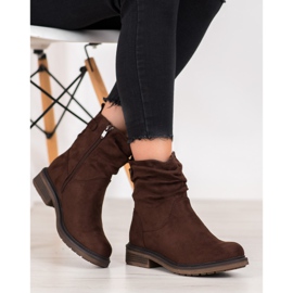 J. Star Trabajadores de color marrón oscuro 2