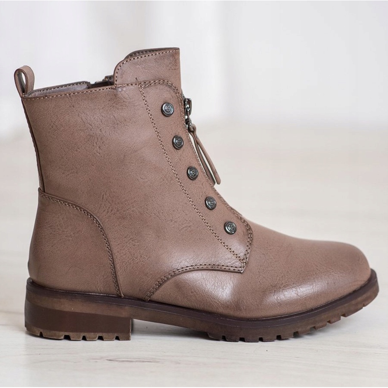 J. Star Trabajadores en el control deslizante beige 2