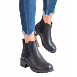 J. Star Botas sin cordones en un poste negro 7