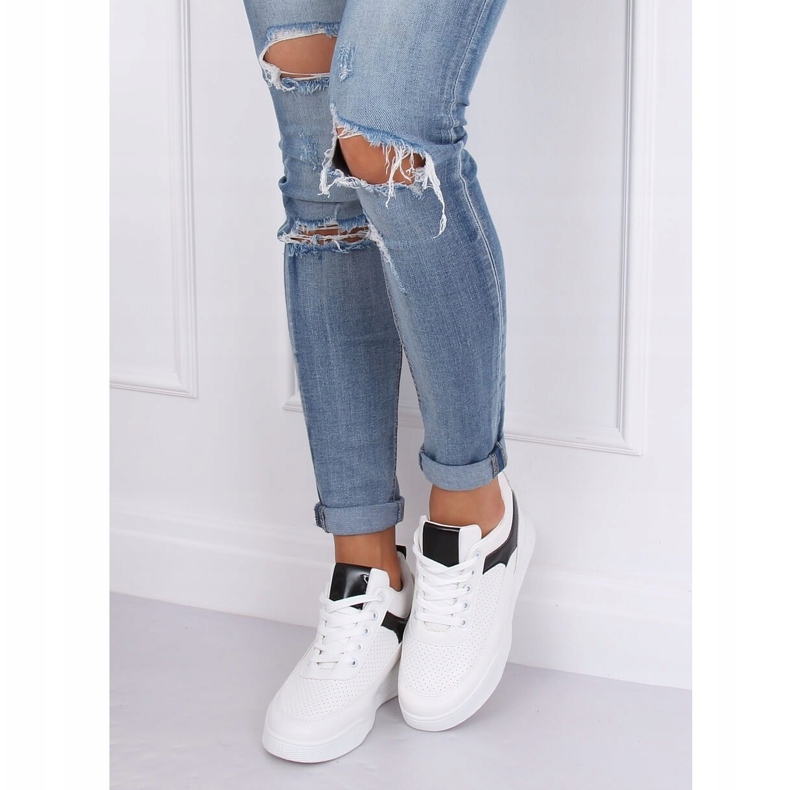 Deportivas blancas con cuñas 85-429 BLANCO / NEGRO 2 Deportivas blancas con cuñas 85-429 BLANCO / NEGRO 2