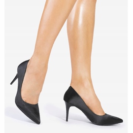 Bombas negras en el talón LEI-160 negro 1 Bombas negras en el talón LEI-160 negro 1