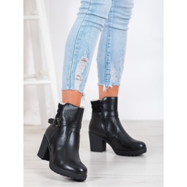 J. Star Cómodas botas de cuero ecológico negro 1 J. Star Cómodas botas de cuero ecológico negro 1