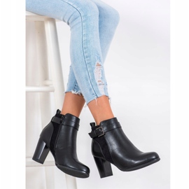 J. Star Botas cálidas con hebilla negro 5