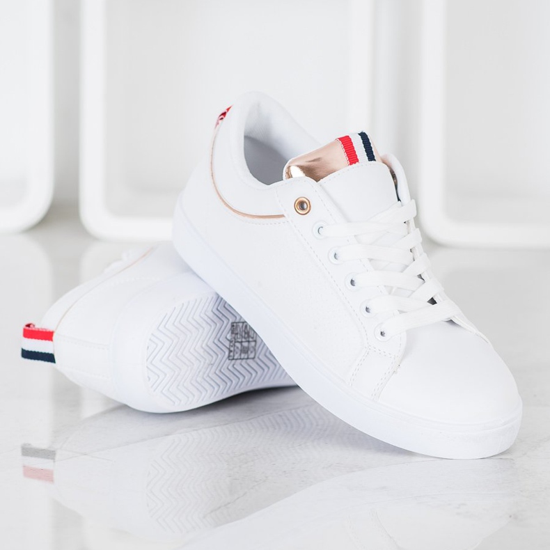 SHELOVET Zapatillas elegantes con cuero ecológico blanco 1
