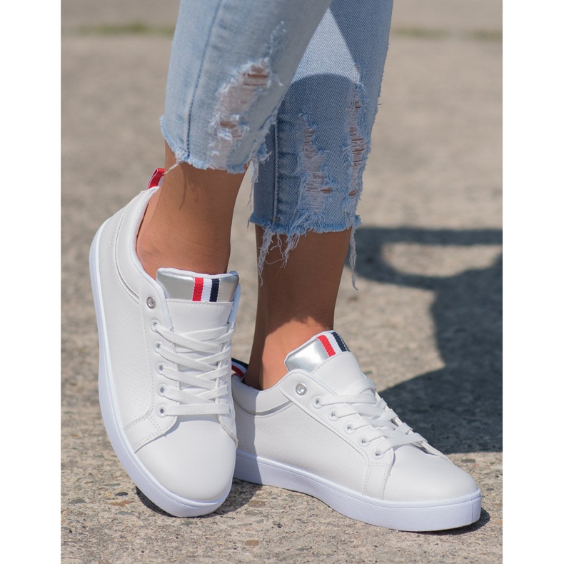 SHELOVET Zapatillas elegantes con cuero ecológico blanco 2