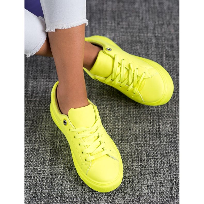 SHELOVET Zapatillas Con Piel Ecológica amarillo 1