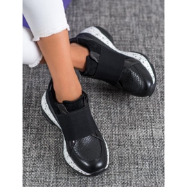 Bestelle Zapatillas sin cordones en la plataforma negro 2