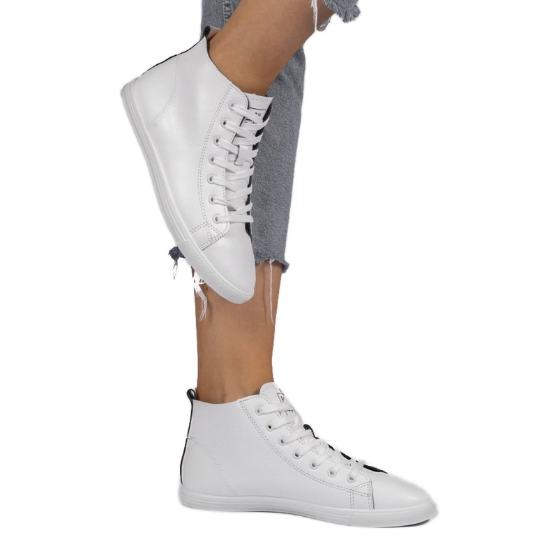 Zapatillas altas clásicas blancas de mujer 9858 blanco 1