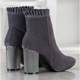 Goodin Botas de ante con volante gris 2
