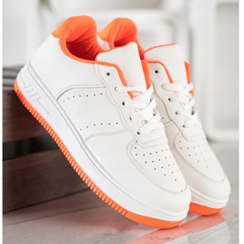 SHELOVET Zapatillas en la plataforma blanco 2