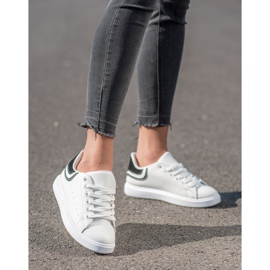 SHELOVET Cómodas zapatillas blancas blanco 1