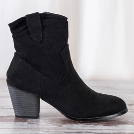 Bestelle Botas camperas clásicas caladas negro 2 Bestelle Botas camperas clásicas caladas negro 2