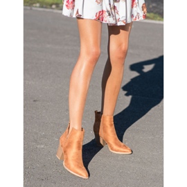 Erynn Botines de ante con corte marrón 2