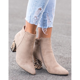 Botas con motivo de serpiente VINCEZA beige 6