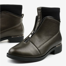 Botas marrones de mujer con letras Tyrell marrón 1 Botas marrones de mujer con letras Tyrell marrón 1