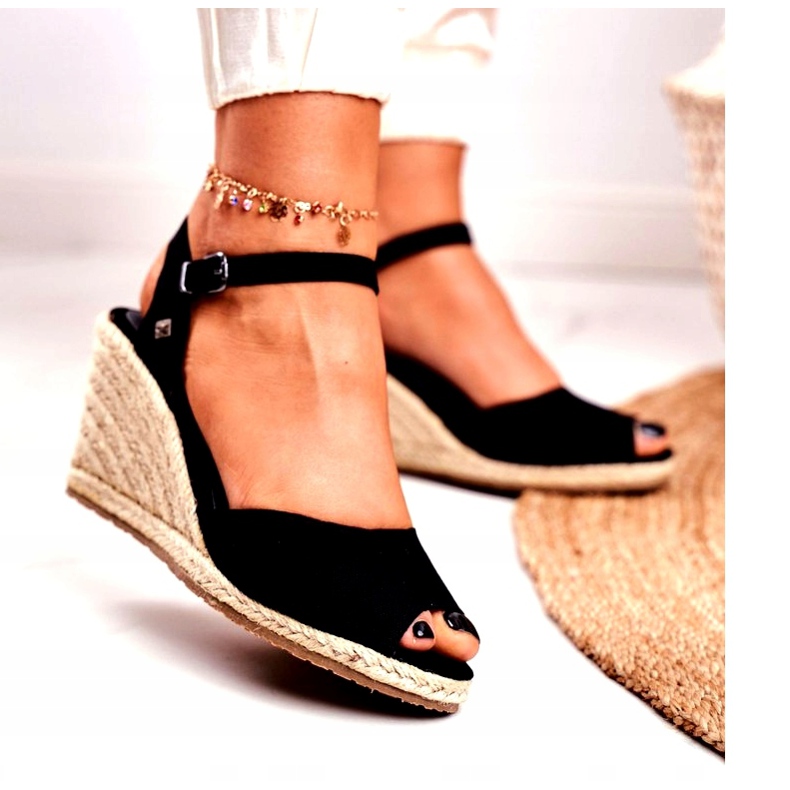 Sandalias de mujer con cuña trenzada Big Star Black DD274A209 negro 1