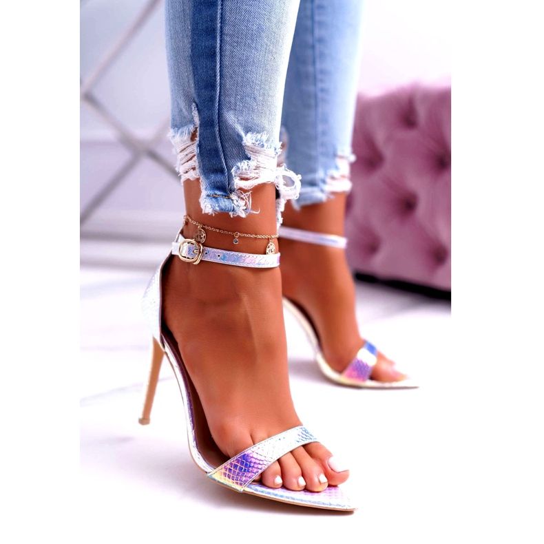 Sandalias de mujer con tacón alto Lu Boo Opalescent Debbi blanco rosado plata 1