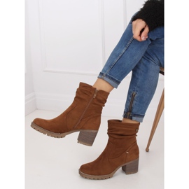 Bota tacón ancho marrón QQ-02 Camel 4