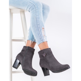 Goodin Botas grises con cinturón decorativo 5