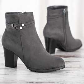 Goodin Botas grises con cinturón decorativo 3