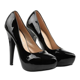 Tacones altos lacados negros de Assala 2