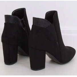 Botas en el poste negro K-99107-2 Negro 2