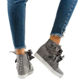 Zapatillas de ante grises con hebilla Haiphaia 3