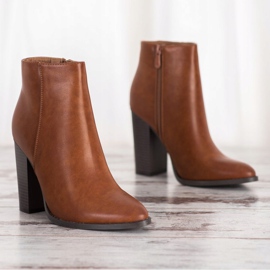 Seastar Botas clásicas en un poste marrón 1