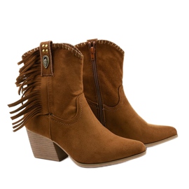 Botas cowboy en ante marrónes de Lamimeila 3