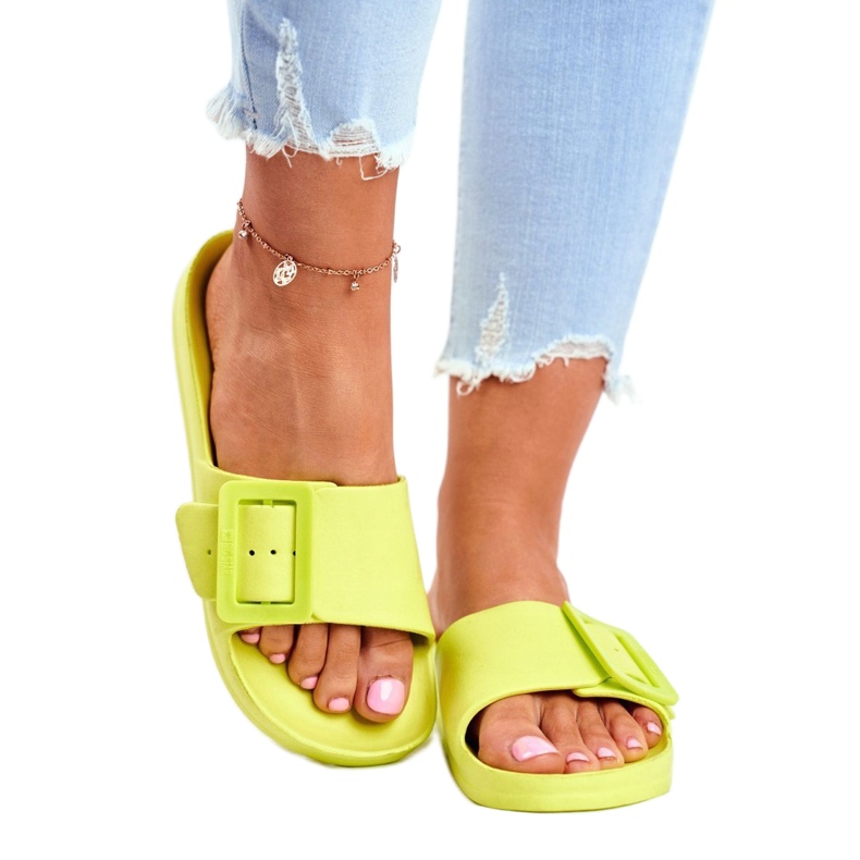 Pantuflas de Mujer Big Star con Hebilla Verde FF274A390 3