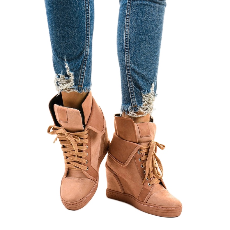 Deportivas rosas con cuñas con cordones B12-22 1