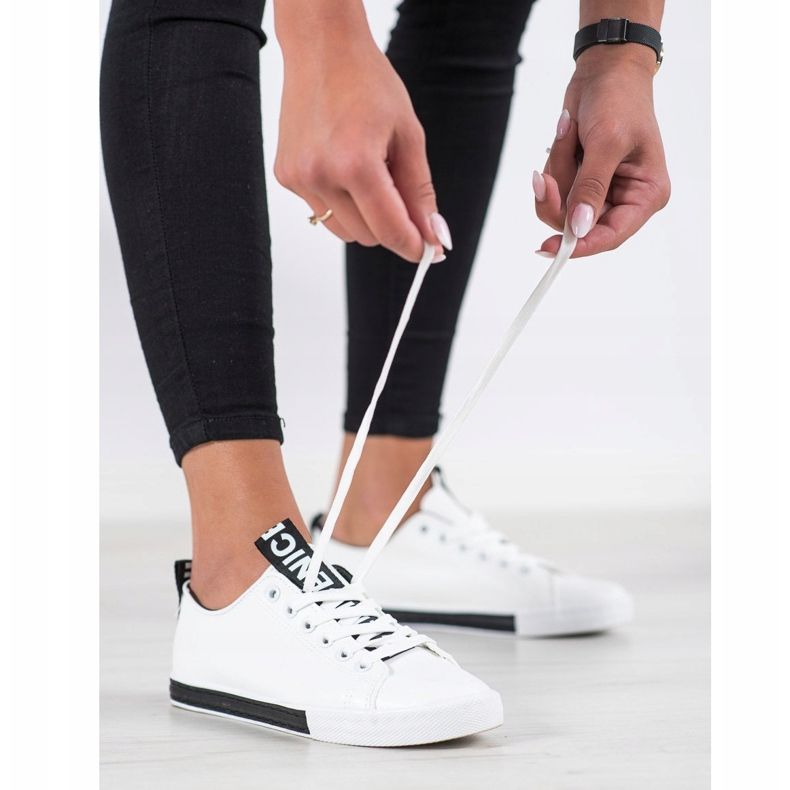 SHELOVET Zapatillas de cuero ecológico blanco negro 1