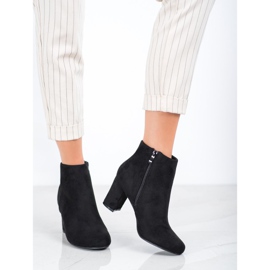 Laura Mode Botas clásicas en un poste negro 1