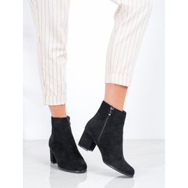 Danic Botas negras en tacones altos negro 1 Danic Botas negras en tacones altos negro 1