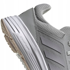 Zapatillas de mujer adidas Galaxy 5 gris claro FW6122 2