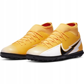 Calzado de fútbol Nike Mercurial Superfly 7 Club Tf Junior AT8156 801 naranja amarillo 3