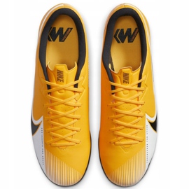 Calzado de fútbol Nike Mercurial Vapor 13 Academy Ic AT7993 801 naranja amarillo 1