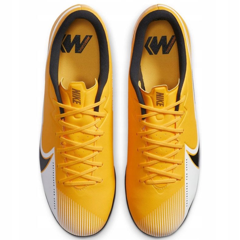 Calzado de fútbol Nike Mercurial Vapor 13 Academy Ic AT7993 801 naranja amarillo 1