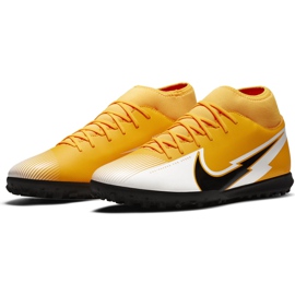 Calzado de fútbol Nike Mercurial Superfly 7 Club Tf AT7980 801 naranja amarillo 3