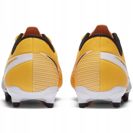 Calzado de fútbol Nike Mercurial Vapor 13 Academy FG / MG Junior AT8123 801 naranja amarillo 4