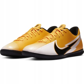 Zapatos de fútbol Nike Mercurial Vapor 13 Club Ic AT7997 801 naranja amarillo 3