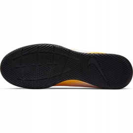 Zapatos de fútbol Nike Mercurial Vapor 13 Club Ic AT7997 801 naranja amarillo 5