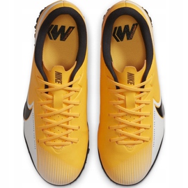 Calzado de fútbol Nike Mercurial Vapor 13 Academy Tf Junior AT8145 801 naranja amarillo 1
