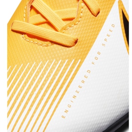 Zapatos de fútbol Nike Mercurial Vapor 13 Club FG / MG AT7968 801 naranja amarillo 5