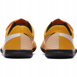 Zapatos de fútbol Nike Mercurial Vapor 13 Club Ic PS (V) Junior AT8170 801 naranja naranja 4